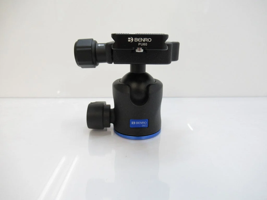 IH1 Benro Triple Action Ball Head PU60 With Quick Release.